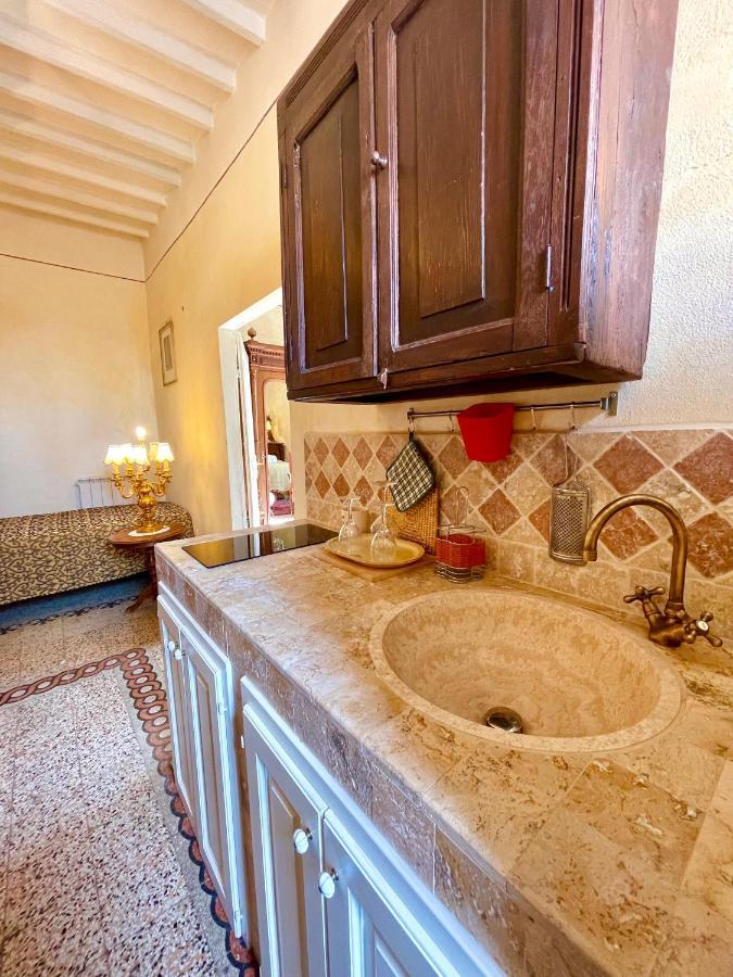 Palazzo Barbini Dimora Storica Aparthotel Castiglione del Lago Exterior foto