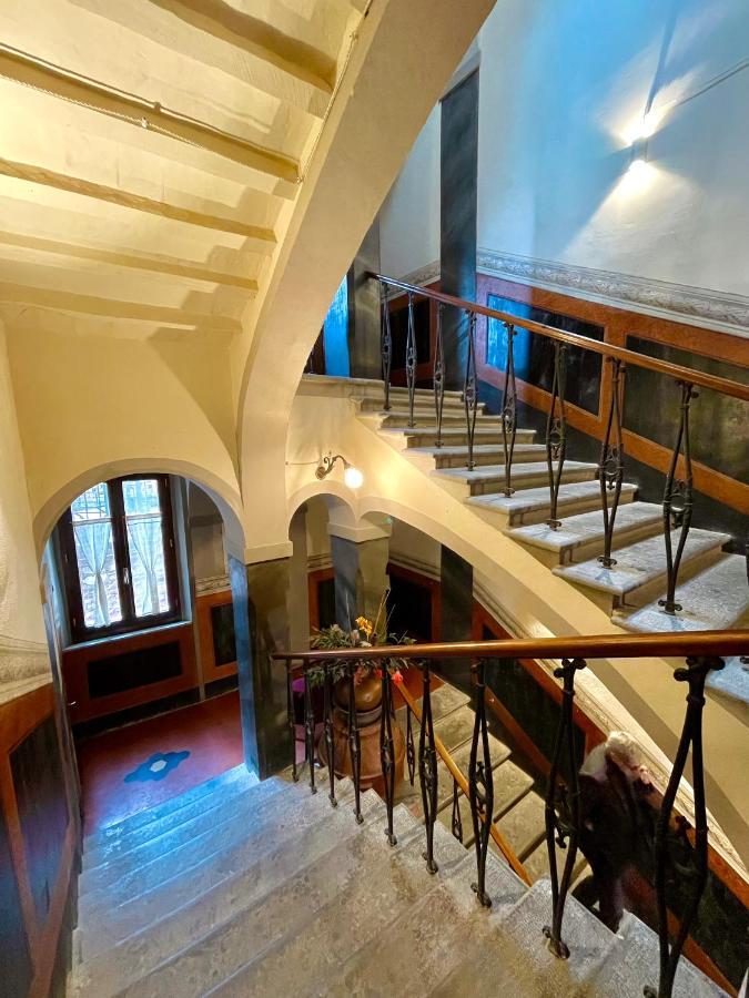 Palazzo Barbini Dimora Storica Aparthotel Castiglione del Lago Exterior foto